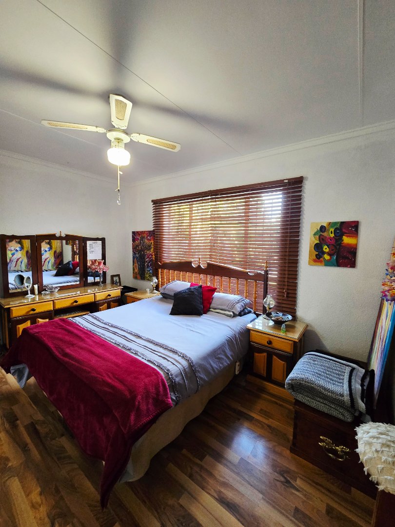  Bedroom Property for Sale in Flimieda North West